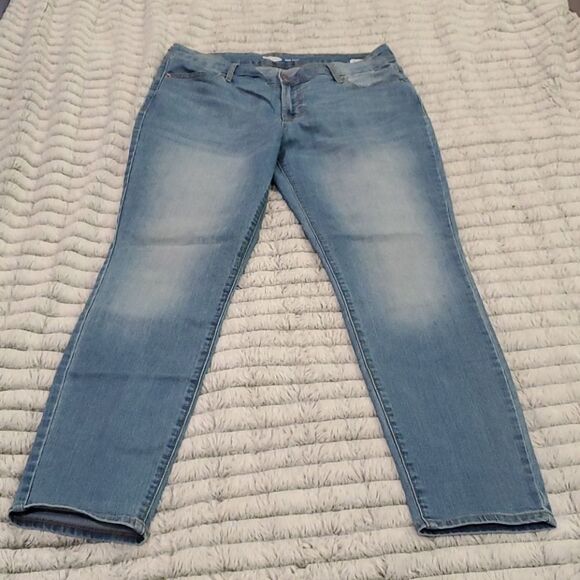 Old navy medium wash skinny jeans size 10 - Picture 1 of 7
